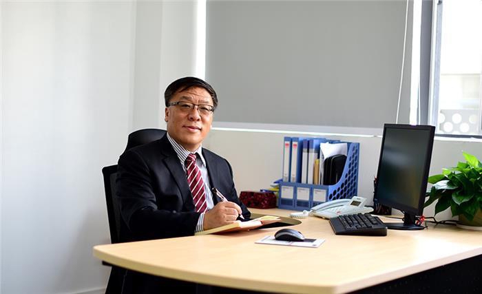 1548030068431608.jpg 朱強(qiáng)教授.jpg